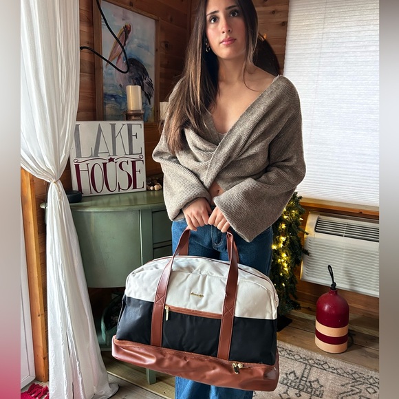 🌺Weekender Travel Women Duffle Bags: Large Duffel Overnight Bag - Picture 3 of 9